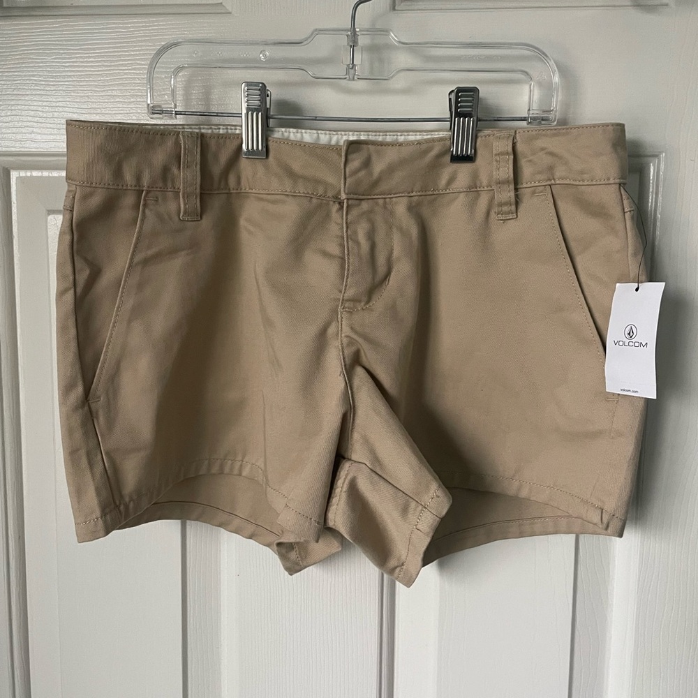 Volcom So Chickie Shorts NWT